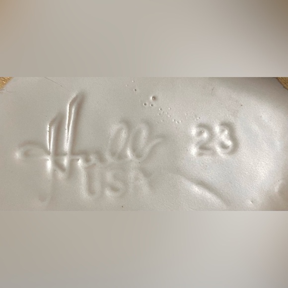 Vintage Hull Pottery USA Happy Duck Swan Planter # 23 Matte White Glaze - Picture 5 of 9